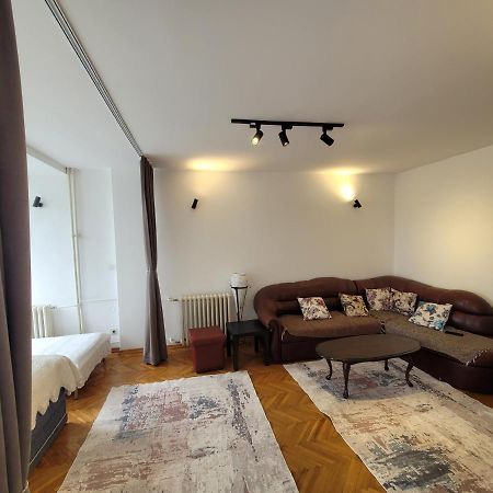 Appartment In Exellent Location Skopje Eksteriør bilde